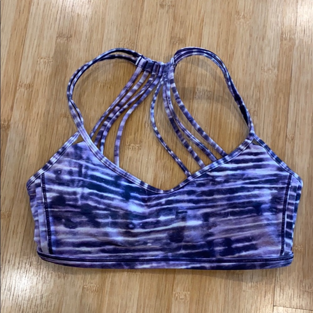 Lululemon size 4 sports bra